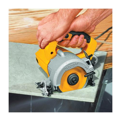 DeWALT® DWC860W Handheld Wet/Dry Tile Cutter, 4-3/8 in Dia Blade, 3-1/8 in Cutting